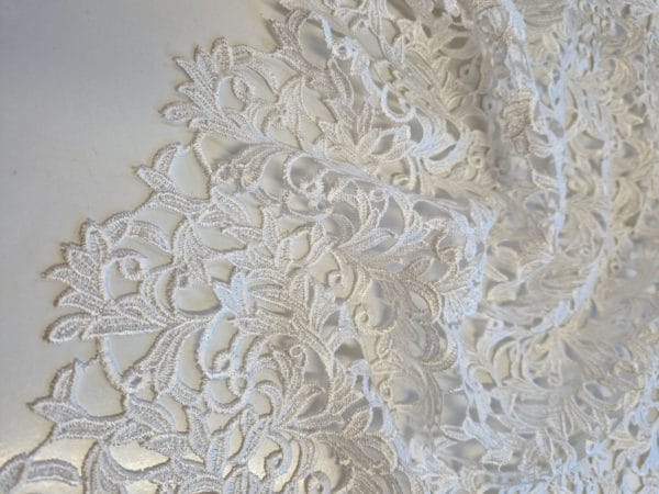 Polyester guipure lace for Bridal and Eveningwear - Image 3