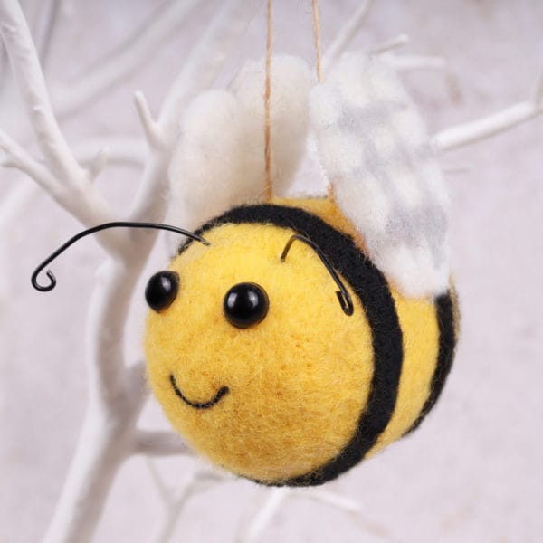 Make your own - Felt Kits Bee