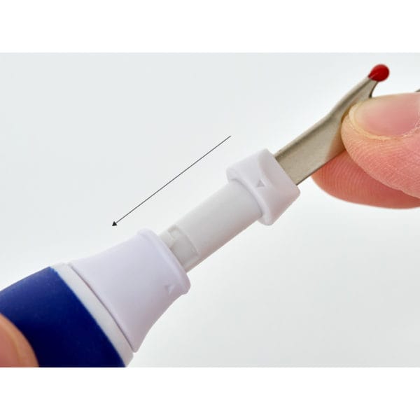 Soft Grip Seam Ripper with Replaceable Blade - Image 4