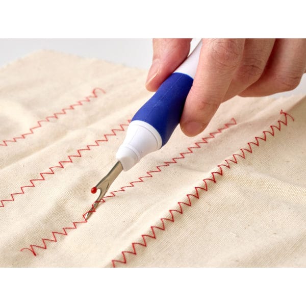 Soft Grip Seam Ripper with Replaceable Blade - Image 5